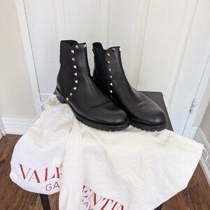 Valentino chelsea boots rockstud